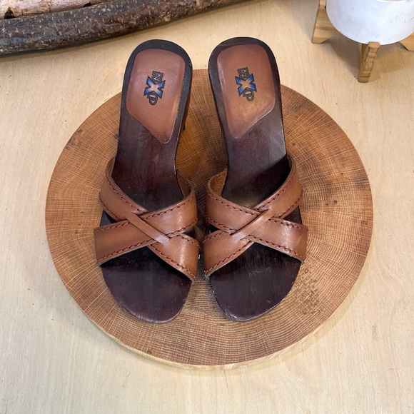 *NXP | "Twiggy" Vintage Made in Brazil Wooden Heeled Leather Straps Sandals 6.5 - Picture 6 of 16